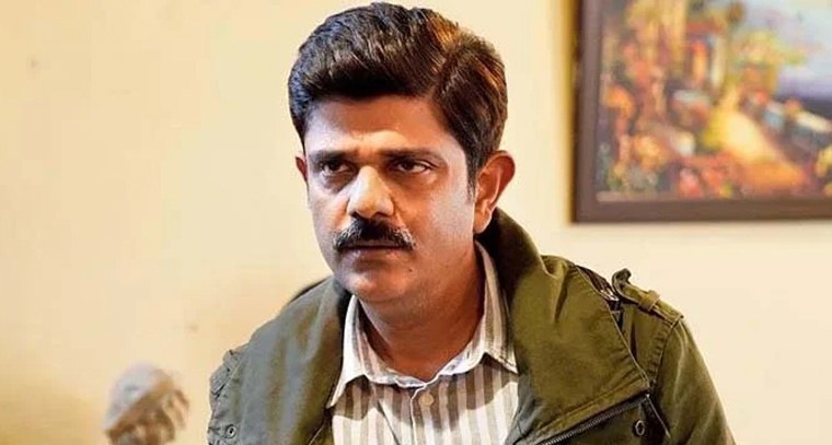 కేటుగాళ్లకు షాకిచ్చిన బాలీవుడ్ నటుడు
