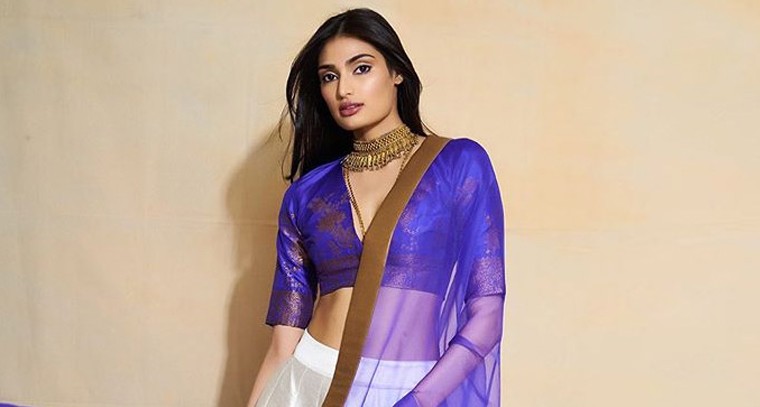 ప్రముఖ క్రికెటర్ తో తన పెళ్లి వార్తలను తీవ్రంగా ఖండించిన అతియా శెట్టి... 
