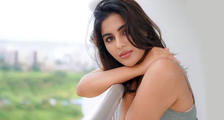 భార్యతో డివోర్స్ కావాలి: హీరో పవన్
