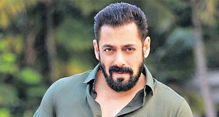 బుల్లెట్ ఫ్రూఫ్ కారు వాడుతున్న సల్మాన్

