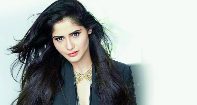 నాజూకుగా తయారైన బిగ్‌బాస్ బ్యూటీ
