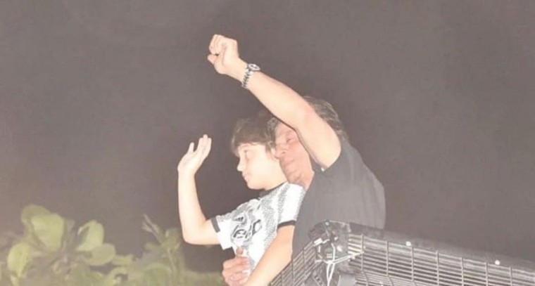 బాలీవుడ్ బాద్ షా బర్త్ డే 