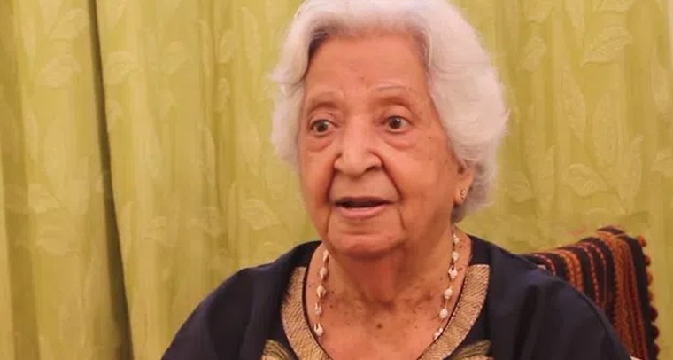 ప్రముఖ రచయిత్రి కన్నుమూత
