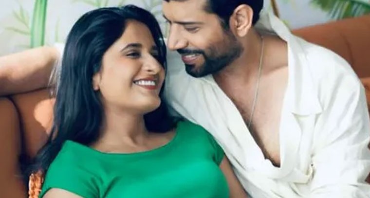 పండంటి బిడ్డకు జన్మనిచ్చిన రుచిరా సింగ్