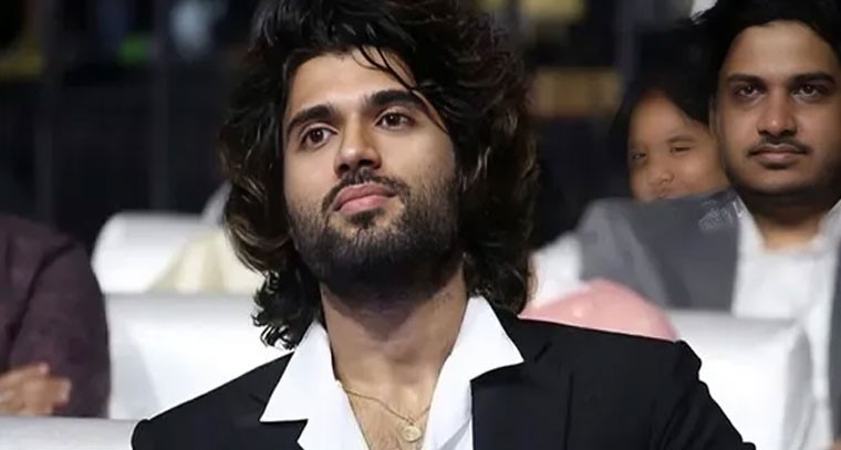 రేపు ఈడీ విచారణకు హాజరుకానున్న విజయ్ దేవరకొండ!