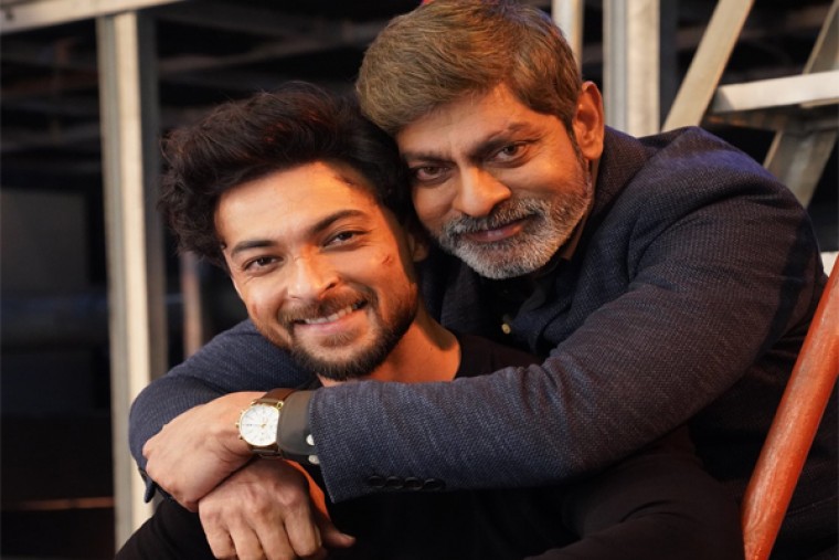 క్రేజీ బాలీవుడ్ ప్రాజెక్ట్ లో జగ్గూభాయ్..!!