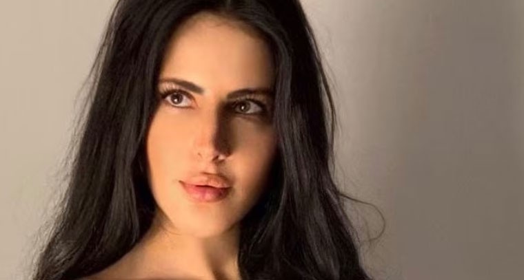 అచ్చం  కత్రినా కైఫ్‌ లాగా ... కన్‌ఫ్యూజన్‌లో ఫ్యాన్స్