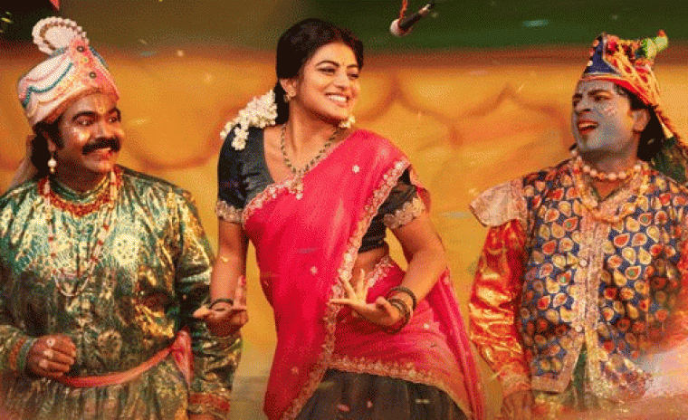 గరివిడి లక్ష్మి: యూట్యూబ్ ట్రేండింగ్ లో 'నల జీలకర్ర మొగ్గ' వీడియో సాంగ్ 