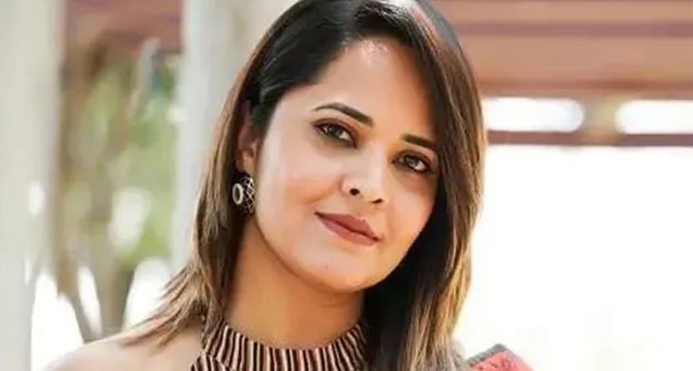 సినీ నటి అనసూయపై అసభ్యకర పోస్టులు.. నిందితుడి అరెస్టు చేసిన  సైబర్‌ క్రైం పోలీసులు