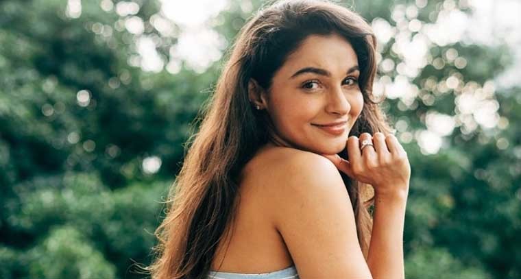 నగ్నంగా నటించిన ప్రముఖ హీరోయిన్