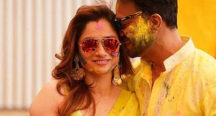 అంకితాలోఖండే హోలీ సెలెబ్రేషన్స్ 