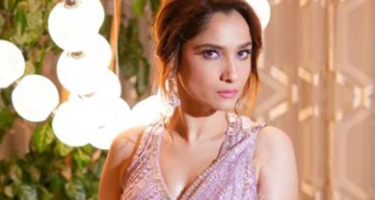 ఆసుపత్రిలో చేరిన అంకితా లోఖండే