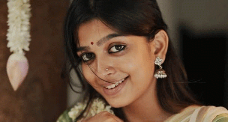 బంపర్ ఆఫర్ అందుకున్న యంగ్ బ్యూటీ..