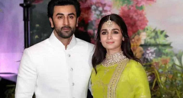 గుడ్ న్యూస్ షేర్ చేసిన బాలీవుడ్ నటి అలియా భట్!