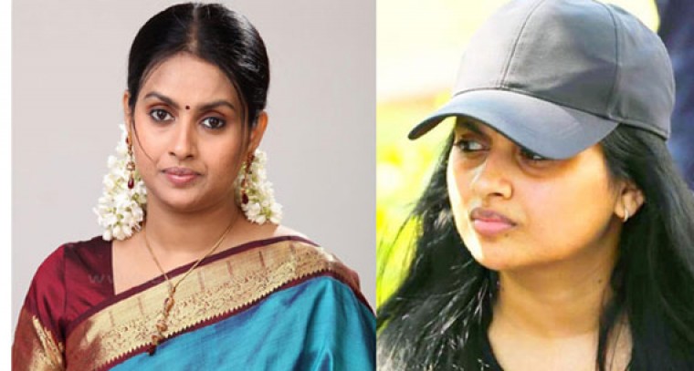 డైరెక్టర్‌గా మారిన సీనియర్ హీరోయిన్ కళ్యాణి... 