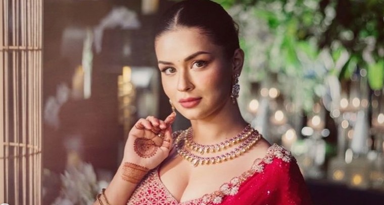  కొత్త లుక్ లో అందంగా అవ్నీత్ కౌర్ 