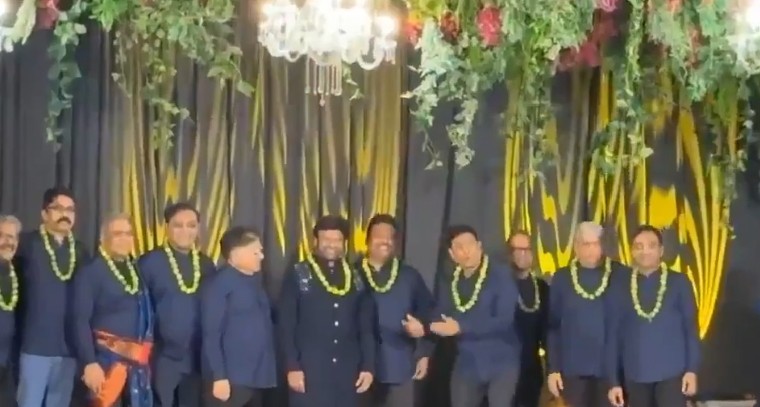 మెడ‌లో నిమ్మ‌కాయ దండ వేసుకొని బాల‌య్య స్టెప్పు