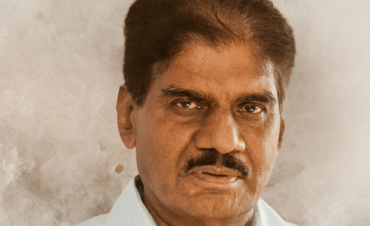 ప్రొడ్యూసర్ రాధా మోహన్ కి పుట్టినరోజు శుభాకాంక్షలు తెలియజేసిన 'భోగి' బృందం