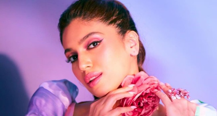 నడుము చూపిస్తూ భూమి పెడ్నేకర్ హాట్ పోజులు