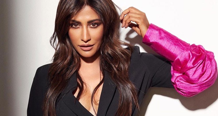 చిత్రాంగద సింగ్  గ్లామరస్ లుక్ !