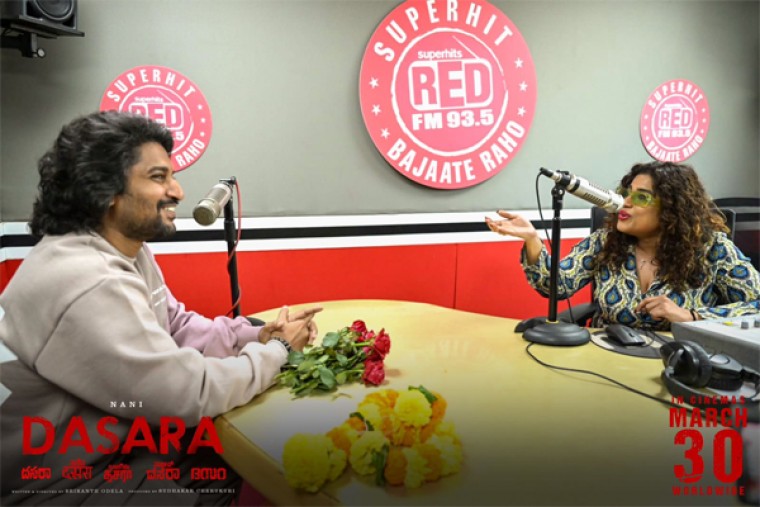 ముంబై రెడ్ FM లో నాని 'దసరా' కబుర్లు 