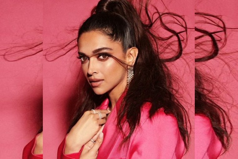 గార్జియస్ & ట్యాలెంటెడ్ దీపికా పదుకొణె కి బర్త్ డే విషెస్ 