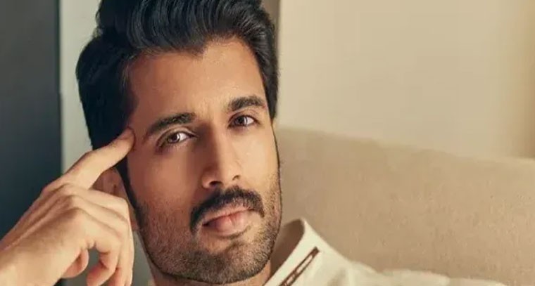 విజయ్ దేవరకొండ ఒకేసారి రెండు చిత్రాల షూటింగ్!