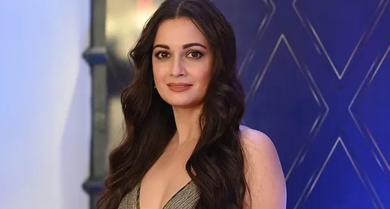 ఎవరు తలుపు కొడతారోనని భయపడేదాన్ని: నటి దియా మీర్జా