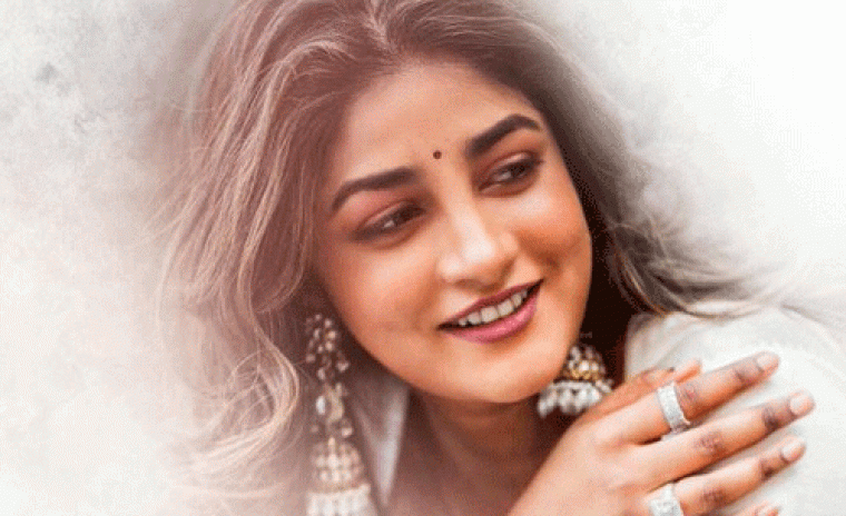 'భోగి' నుండి డింపుల్ హయతి బర్త్ డే పోస్టర్ రిలీజ్ 