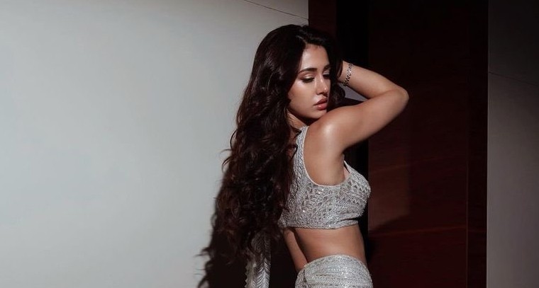 గ్లామర్ షో తో రెచ్చిపోయిన దిశాపటాని

