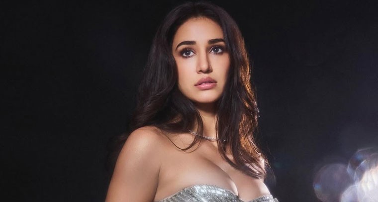 దిశా పటాని బోల్డ్ ఫొటోస్ 