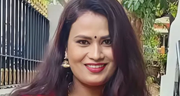 సీరియల్ నటి మంజులపై భర్త కత్తితో దాడి
