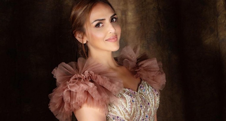 ఈషా డియోల్ లేటెస్ట్ స్టిల్స్ 