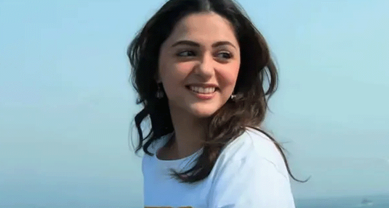 పరీక్షల కోసం అనిత్ పడ్డా షూటింగ్‌కు బ్రేక్