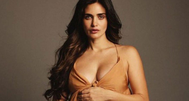 బేబీ బంప్‌తో గాబ్రియెల్లా