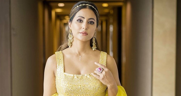 లెహంగాలో హీనా ఖాన్ !