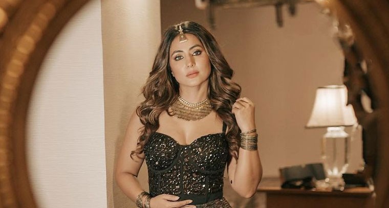 హీనా ఖాన్ లేటెస్ట్  లుక్ వైరల్