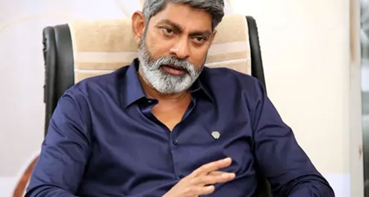 డబ్బు పిచ్చి ఒక జబ్బు: జగపతి బాబు