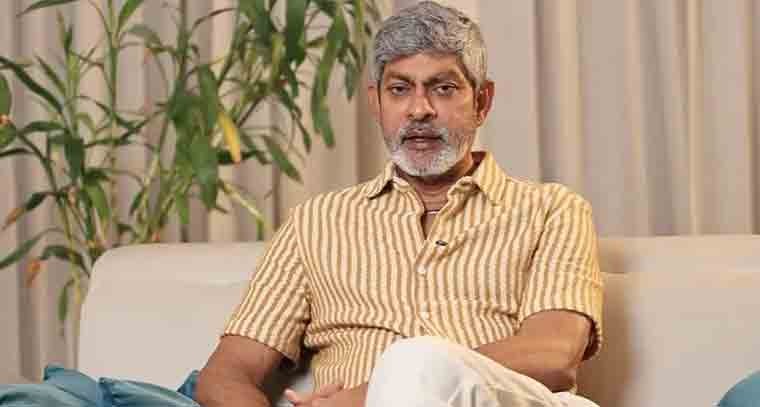 రెండో కుమార్తె వివాహ విషయాలని పంచుకున్న జగపతిబాబు 
