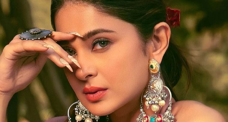 మ్యాగజైన్ కోసం జెన్నిఫర్ వింగెట్  ఫోటోషూట్