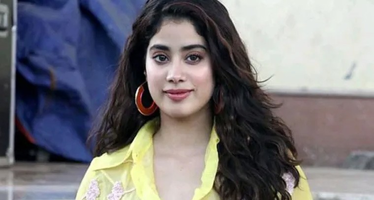 అలాంటి పాత్రలో నటించను: జాన్వీకపూర్‌