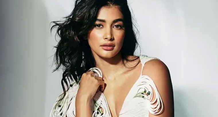 పూజా హెగ్డేకు మరో షాక్.. 'కాంచన 4' నుంచి ఔట్