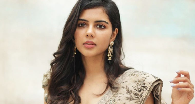 కళ్యాణి ప్రియదర్శన్ క్యూట్ స్టిల్స్ 