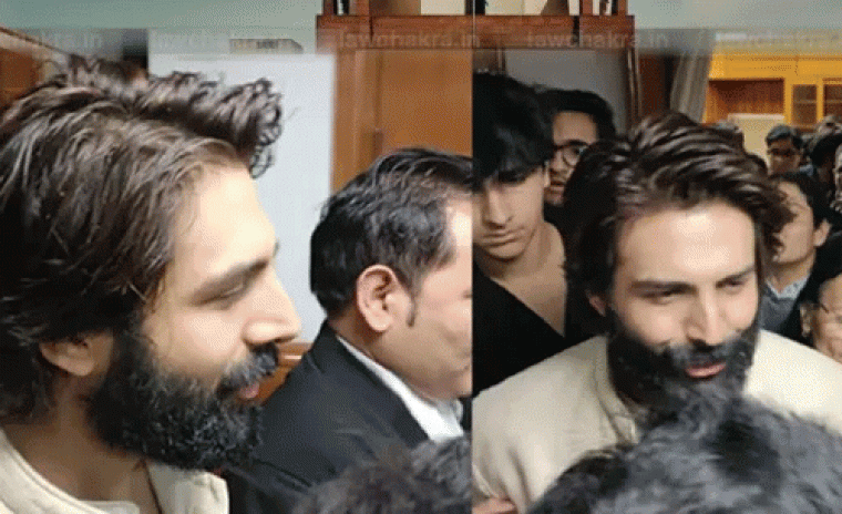 సుప్రీంకోర్టును సందర్శించిన కార్తీక్ ఆర్యన్