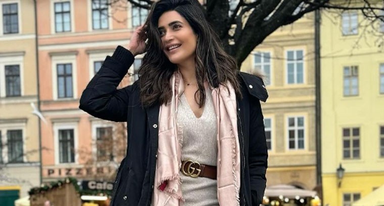 కరిష్మా తన్నా లేటెస్ట్ స్టిల్స్ 