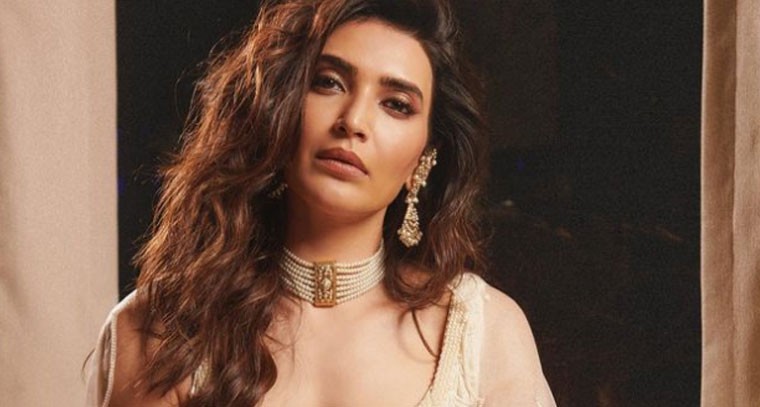  ఎథ్నిక్ లుక్‌లో కరిష్మా తన్నా