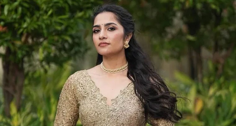 రామ్ చరణ్ సినిమాలో రుక్మిణి వసంత్?