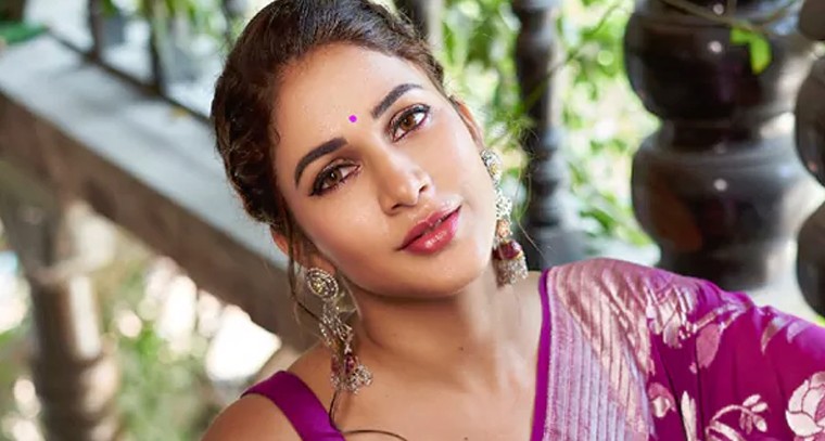 బేబి బంప్‌తో లావణ్య త్రిపాఠి