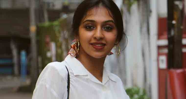 నటి లక్ష్మీ మీనన్‌కు ఊరట నిచ్చిన కేరళ హైకోర్టు
