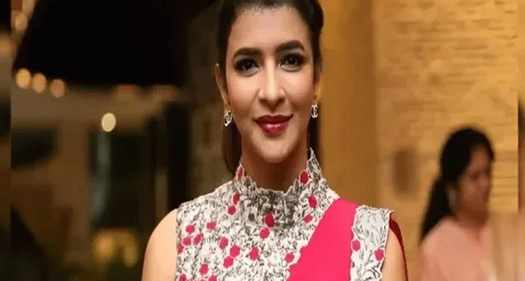 బెట్టింగ్ యాప్స్ కేసు: సీఐడీ విచారణకు మంచు లక్ష్మి హాజరు